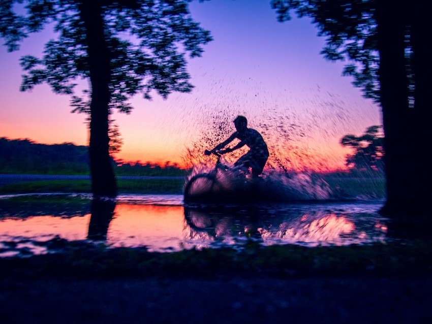 bicycle, cyclist, puddle, spray, dark, dusk