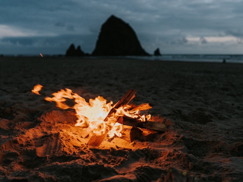 Bonfire Fire Beach Sand Dusk Background