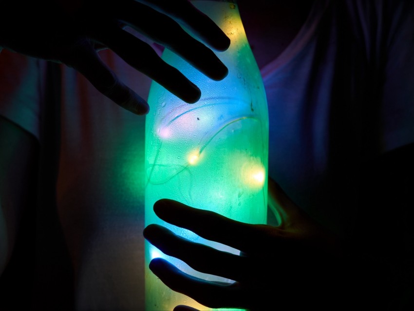 bottle, glow, fingers, light bulbs, dark