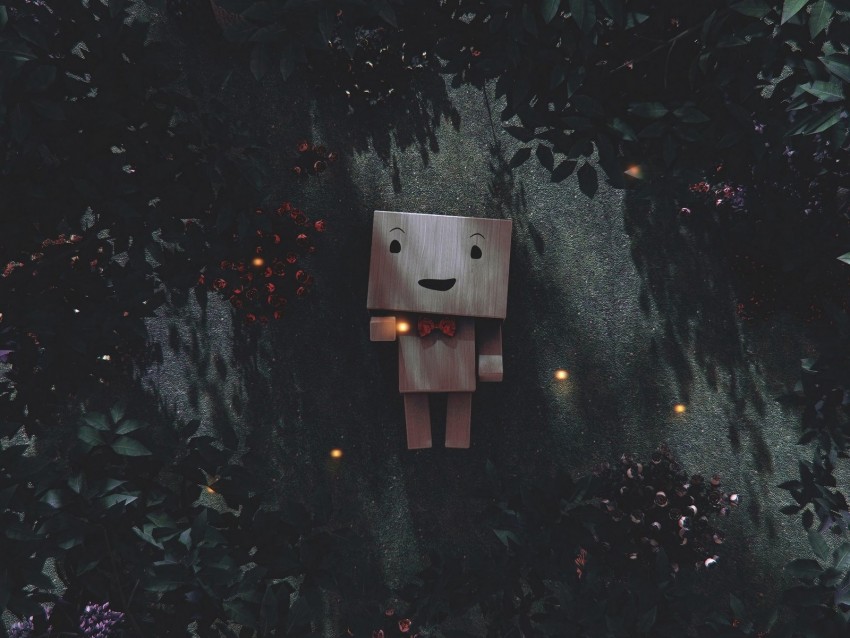 danbo, cardboard robot, branches, leaves