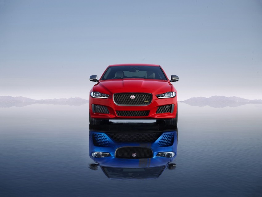 Jaguar Xe 300 Sport Jaguar Xe Jaguar Sports Car Supercar Reflection Background