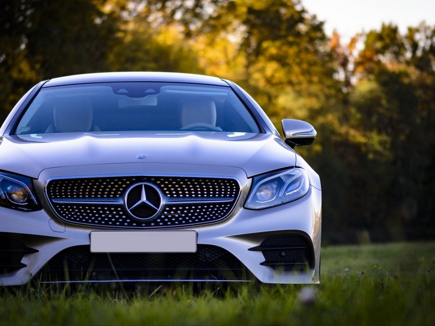 Mercedes-benz Mercedes Silver Front View Car Modern Background