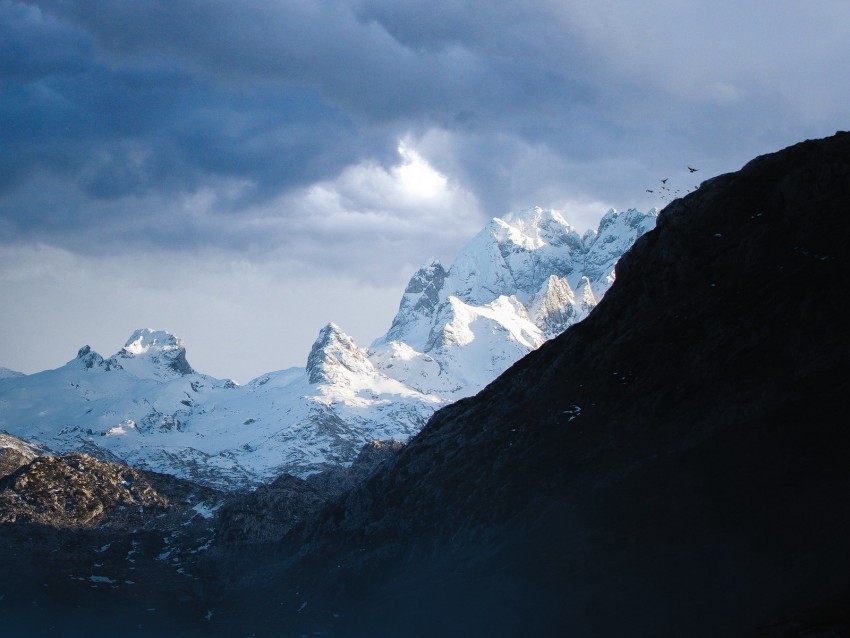 Mountains Clouds Peaks Spain Background