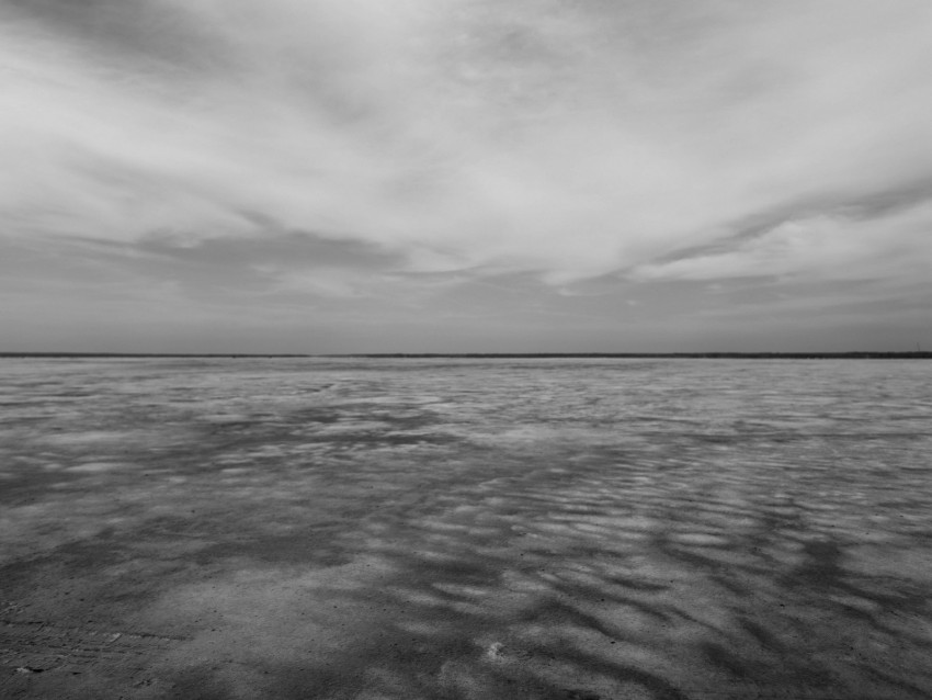 Plain Sky Bw Horizon View Distance Background