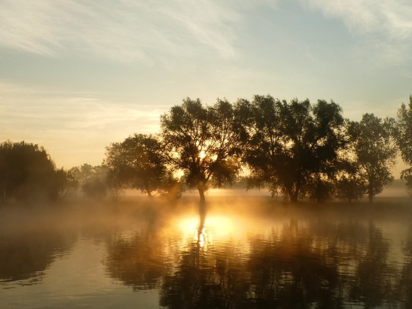 River Horizon Dawn Silence Background