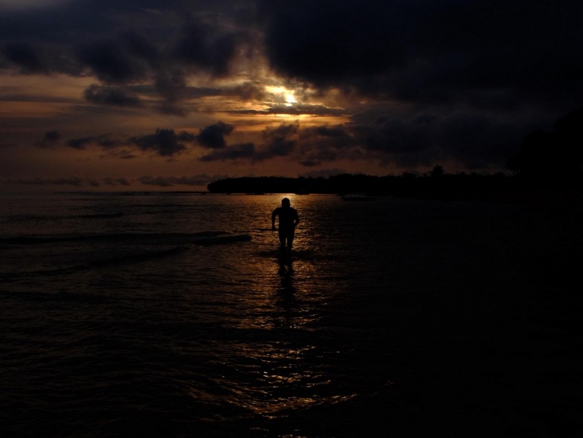 sea, silhouette, dark, run, clouds