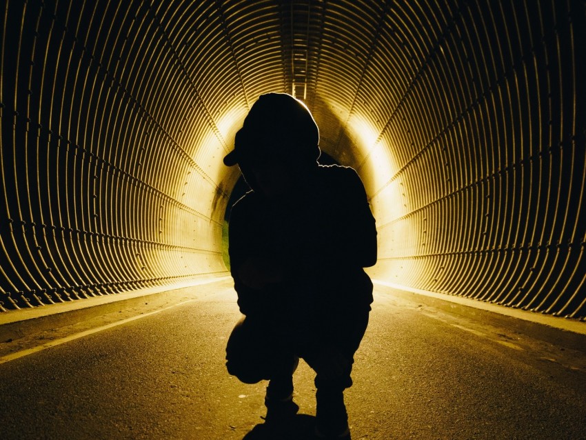 Silhouette Tunnel Dark Shadow Light Background