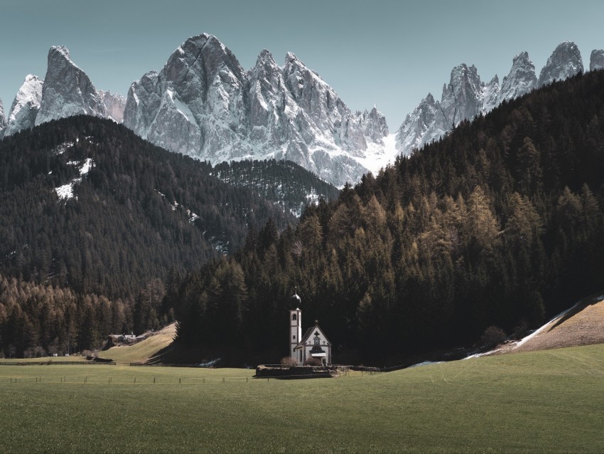 Temple Mountains Landscape Peak Italy Background